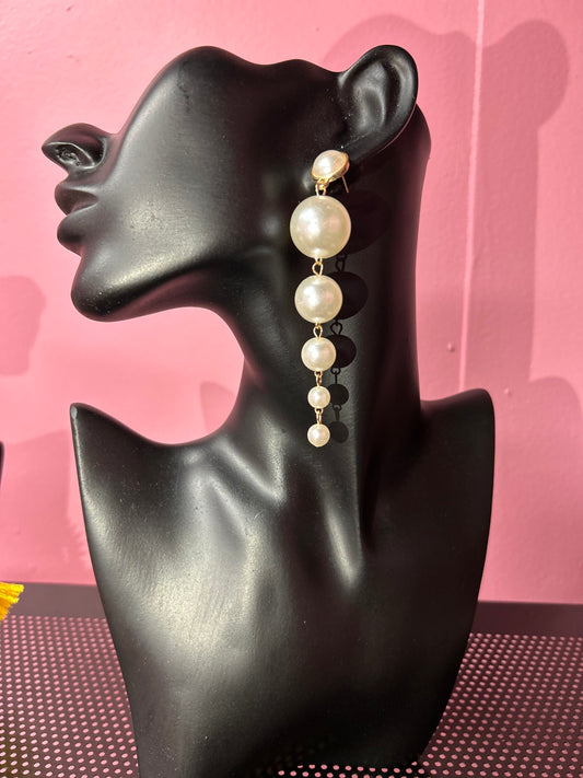 Emma Drop Pearl Earrings