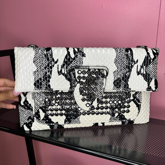 The Jada Snake Clutch